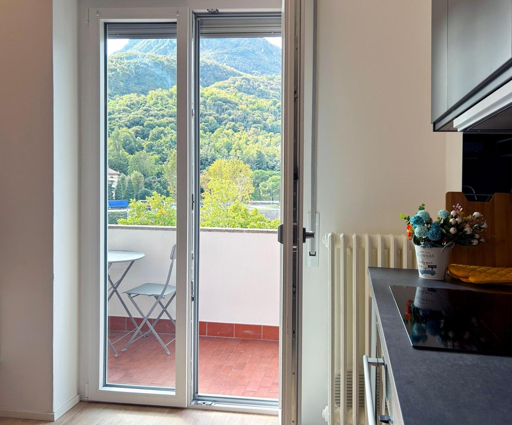Lecco Lakefront Retreat المظهر الخارجي الصورة